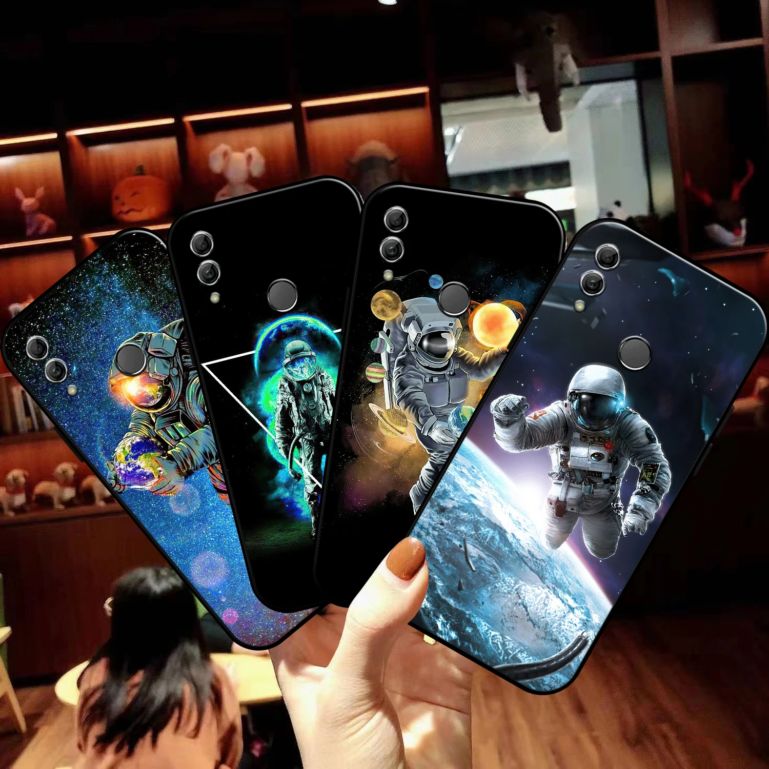 

Astronaut Phone Case For Huawei Honor 10 V10 10i 10 Lite 20 V20 20i 20 Lite 30S 30 Lite Pro Black Liquid Silicon Carcasa Funda