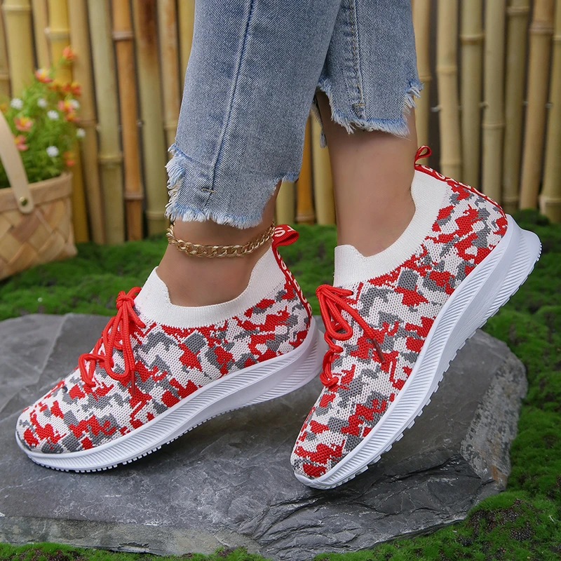 

2023 New Summer Thick Sole Casual Low Top Foreign Trade European and American Light Cut Colored Women's Single Shoes