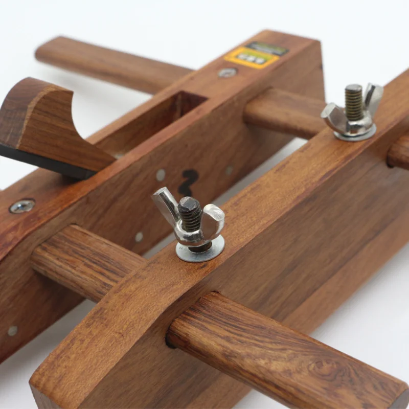 Столярный ручной инструмент по дереву. Режущий столярный инструмент. Плотницкий разметочный инструмент. Режущий столярный инструмент. Столярный инструмент стружок.