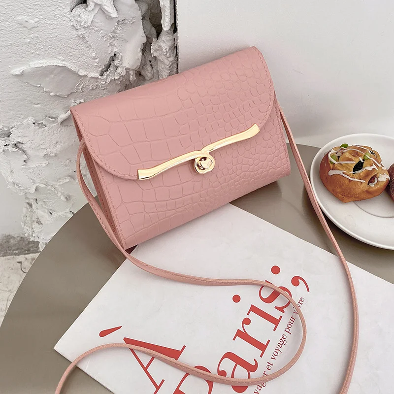 

Small Messenger Shoulder Bag for Women Trend Lingge Camera Female Bag Fashion Chain Ladies Crossbody Bags Handbag Purse