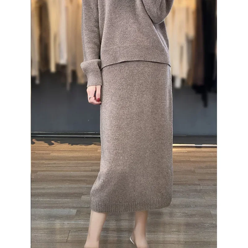 Костюм женский трикотажный из 100% шерсти с круглым вырезом и длинным рукавом