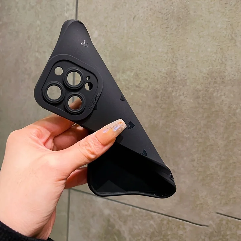 Матовый Мягкий Чехол Для Телефона С Черным Сердечком iPhone 14/13/11/15 Pro Max/12 Mini/XS/XR/X/8/7