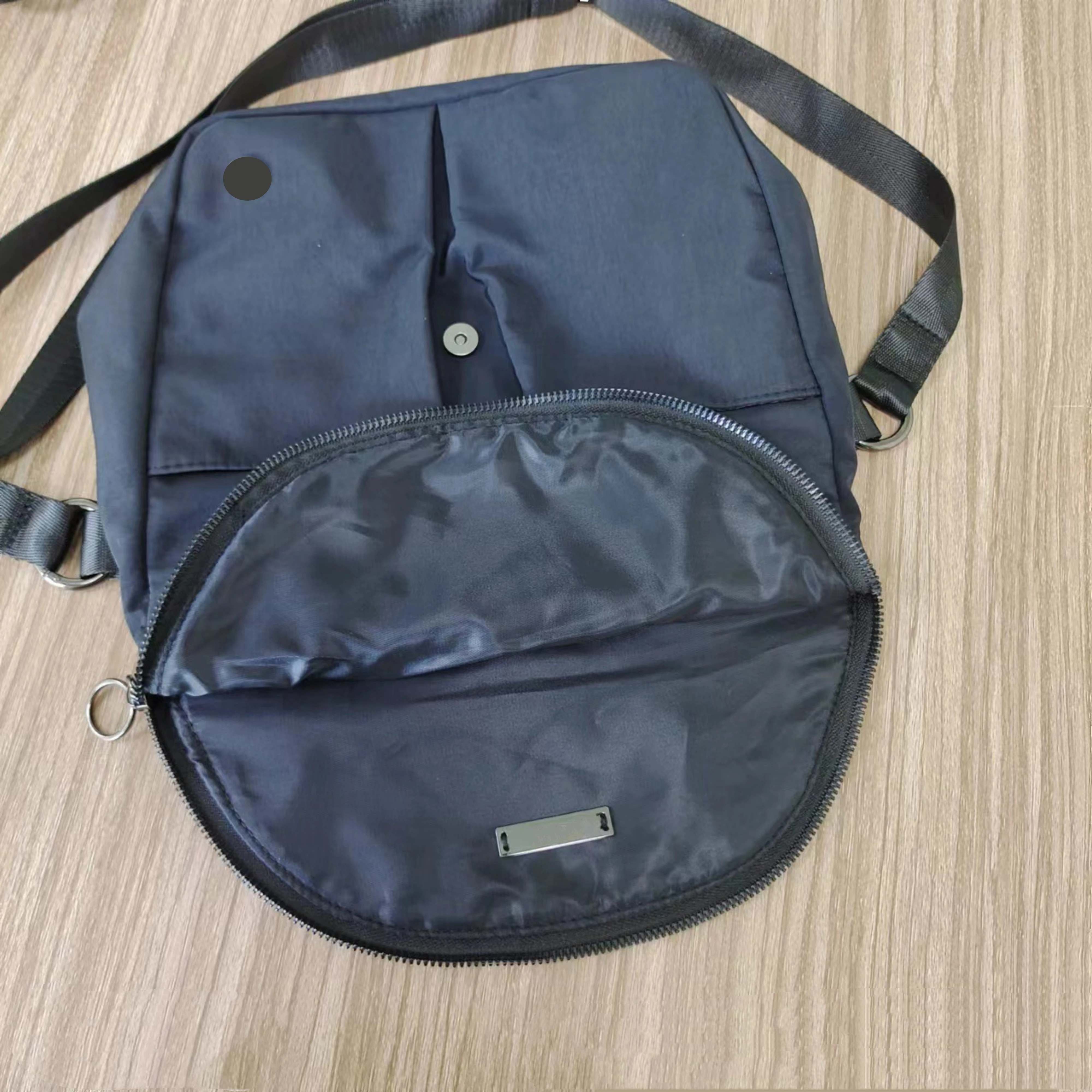 NWT Luluwomen All Night Festival Bag 5L Waterproof Commuter Leisure Messenger Bag Unisex Outdoor Sports Fitness Crossbody Bag