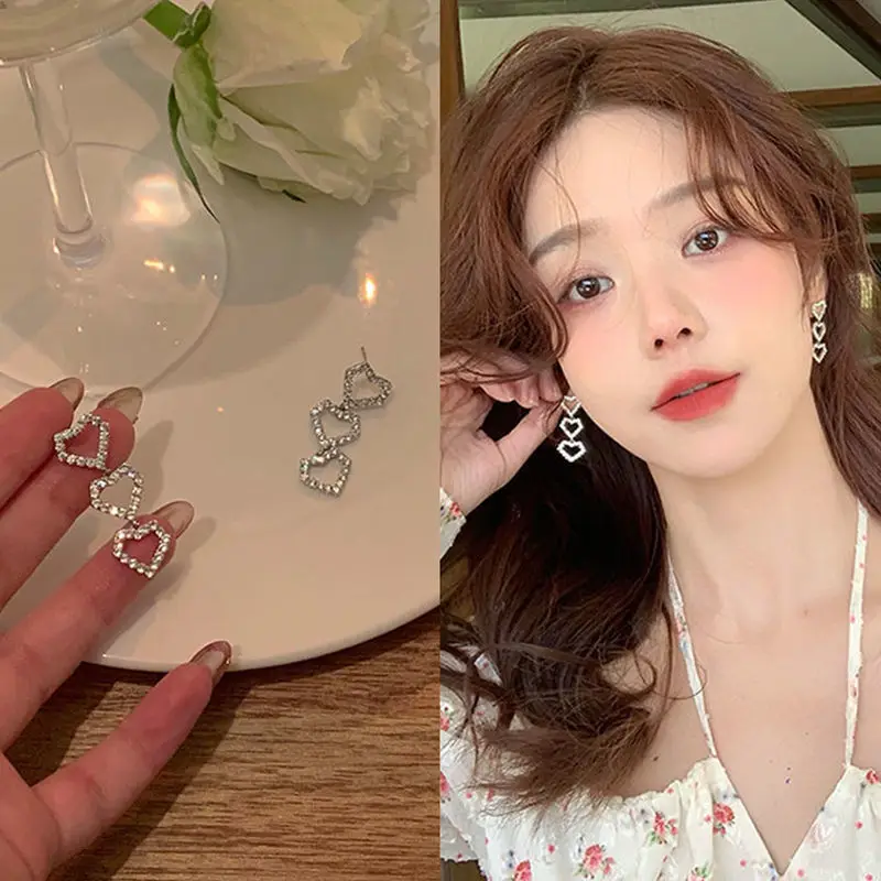 

Hollow Zircon Heart Earrings for Women Trendy Geometry Dangle Earring Female Fashion Jewelry Charm Rhinestones Drop Earrings