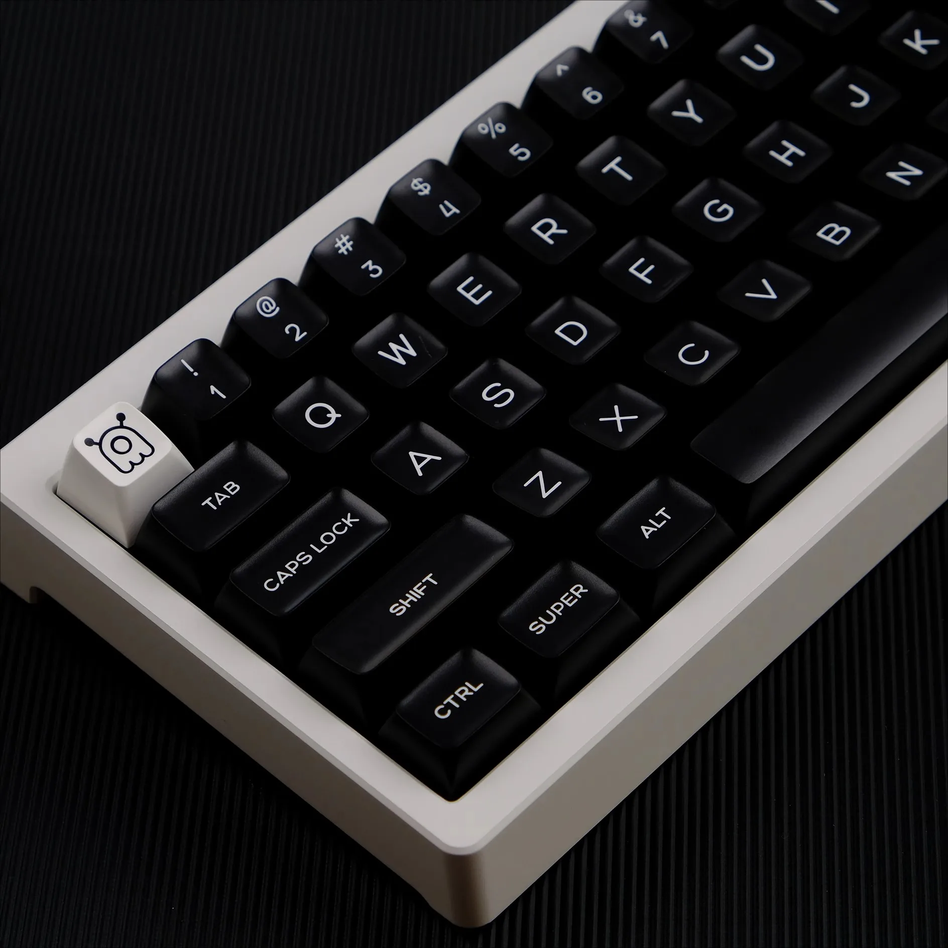 

160 Keys QX GMK WOB Keycaps Black Color PBT Double Shot SA Profile for Customized Mechanical Keyboard GK61 Anne Pro 2