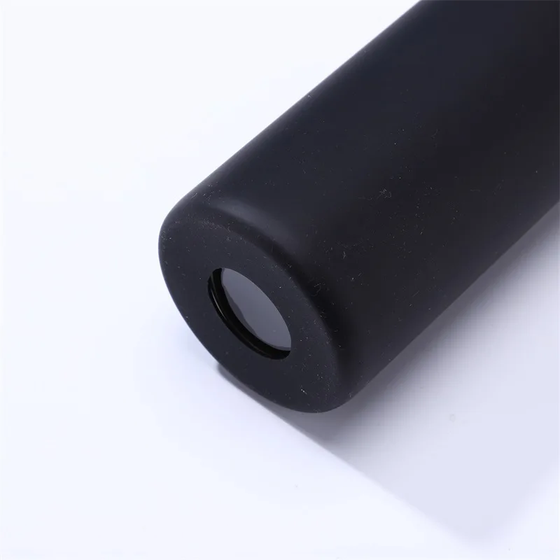 Стеклянная бутылка для воды с термостойким силиконовым рукавом 500 мл