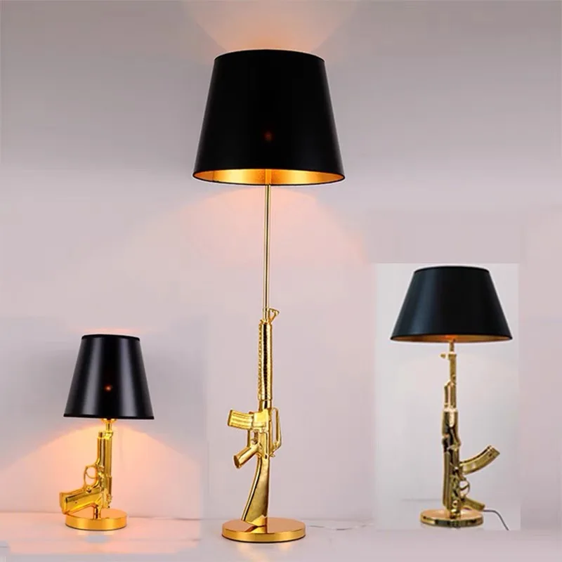 

2023 New Modern Plated Table Lamp AK47 Gun Design Desk Decor Bedside Light Creative Living Room floor lamps Reading Night Light