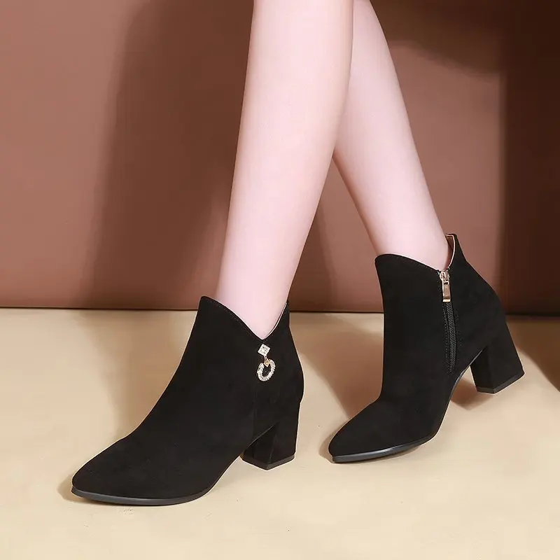 

Женские ботинки на высоком каблуке, Черные ботильоны, сезон весна-осень 2022