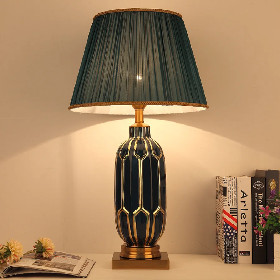 

Женская простая настольная лампа в стиле ретро, Европейский современный высококачественный мягкий прикроватный столик для гостиницы, гост...