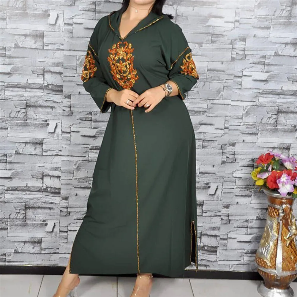 

Middle East Dubai Turkey New Embroidery Women Dresses Muslim Islam Hooded Female Robe Mubarak Saudi Arabia Fashion Caftans