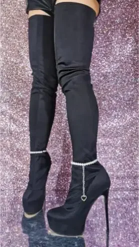 Сексуальные женские черные тканевые сапоги с круглым носком на платформе и