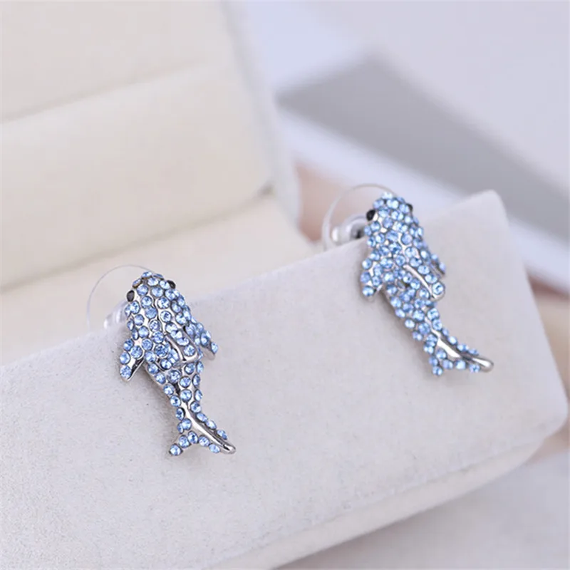 

New Blue Flash Gem Exquisite Shark Retro Fashion Stud Earrings