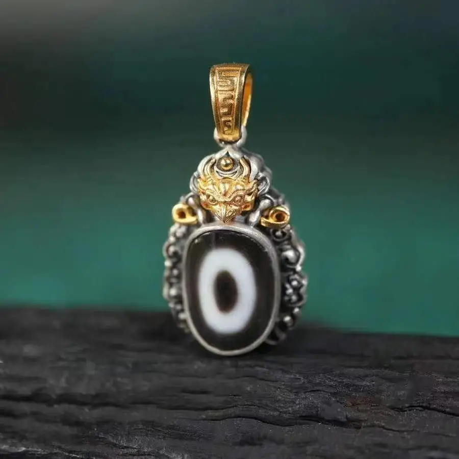 

Handmade Silver Plated Inlaid Broken Bead Necklace Pendant with Tibetan Style One Eye Big Roc Bird Retro Ethnic Style