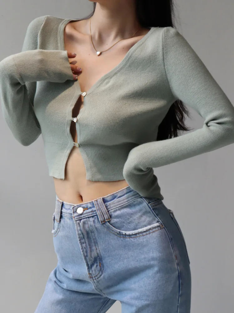 

WOMONGAGA French Simple Casual Style Slim High Waist Short Knitted Sweater Solid Color V-neck Long-sleeved Cardigan Women's 85K1