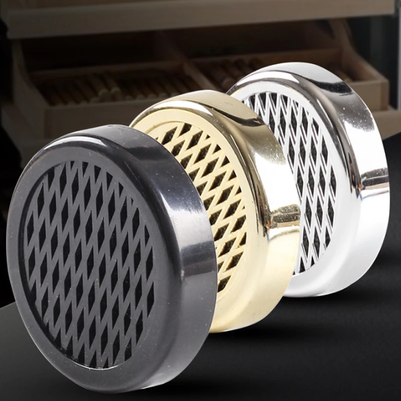 

3 Color Portable Round Plastic Cigar Humidifier Humidor Gadgets Plastic Cigarette Cigar Humidifier Smoking Accessories