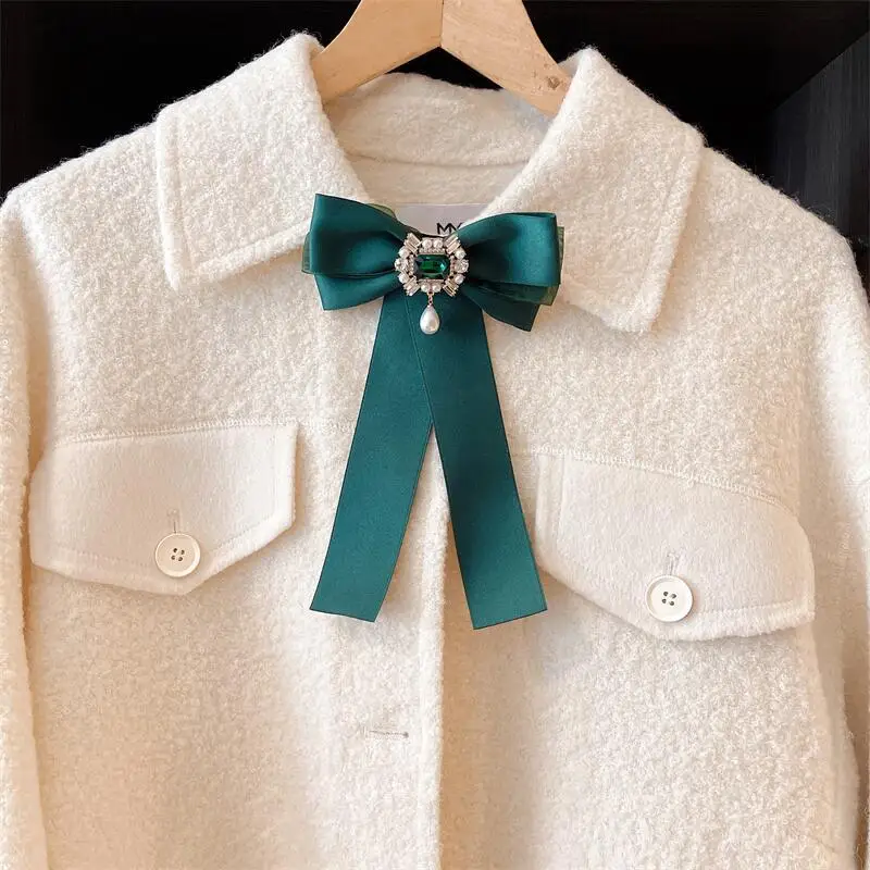 

Large Bow Brooches Corsage Ribbon Rhinestone Pearl Bow Tie Brooch for Party Clothing Accessories Christmas Gifts for Women Girls