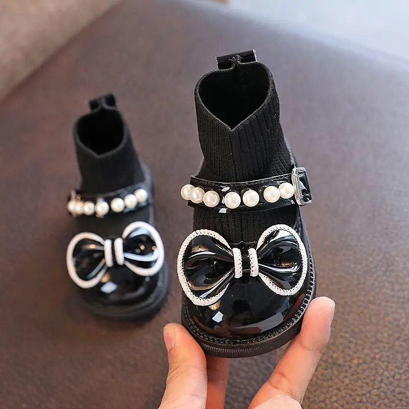 Autumn and Winter Girls' Leather Shoes Bow Knot Princess Shoes Soft Soled Baby Walking Shoes 0-1 One Year Old 3 Middle Upper