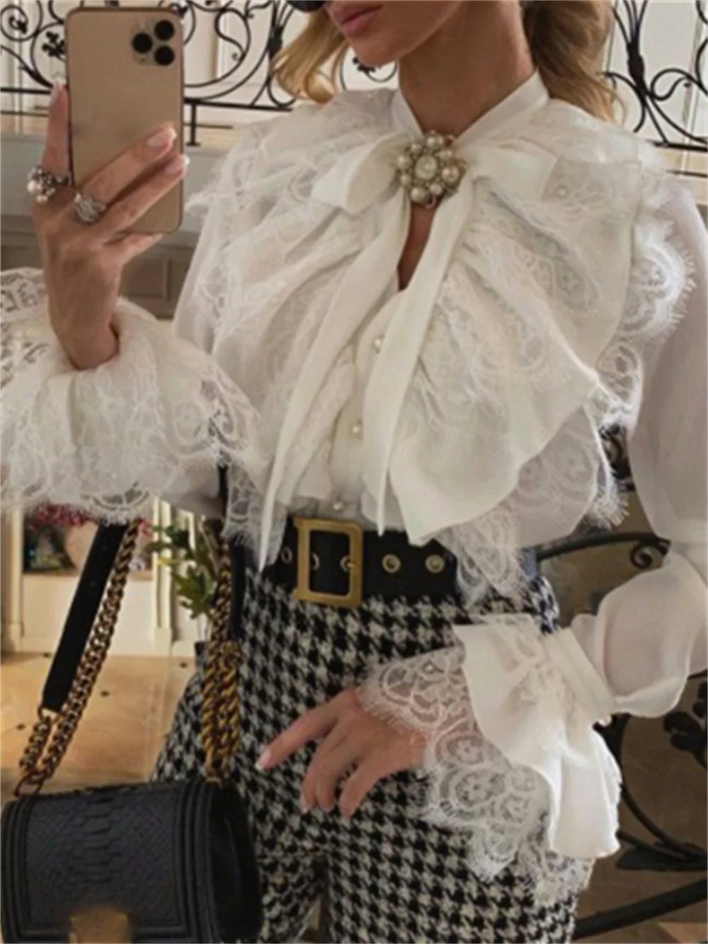 

Casual Fashion Blouse Autumn Slim White Lace Sexy Elegant Tops for Women Stand Collat Ladies Tops Vintage Lace Shirts