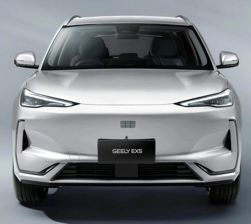 Накладка на порог из нержавеющей стали для GEELY EX5 2025-2026 (art.: 3920d4dcfdd85) - 3920d4dcfdd85
