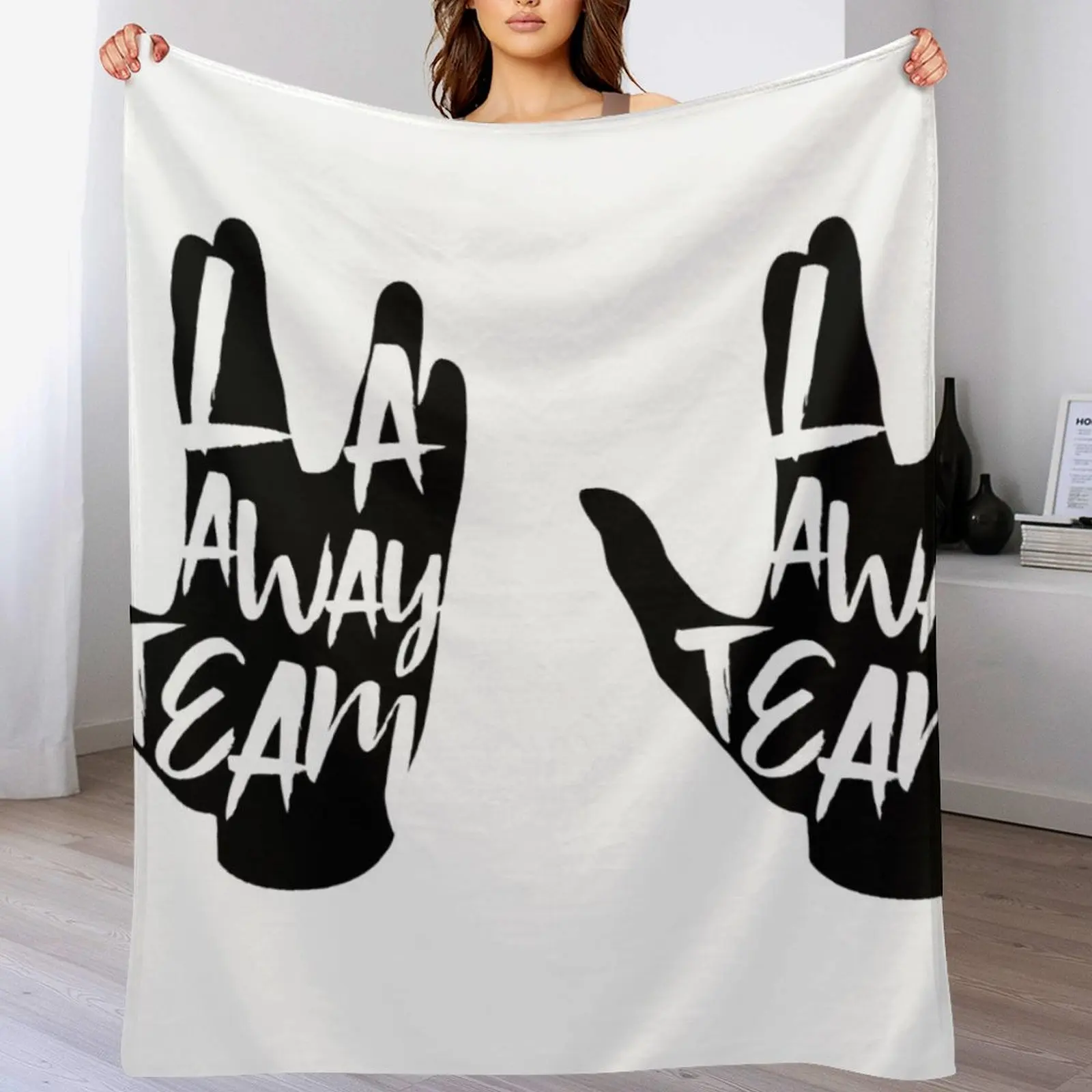 Фланелевые одеяла декоративные кровати