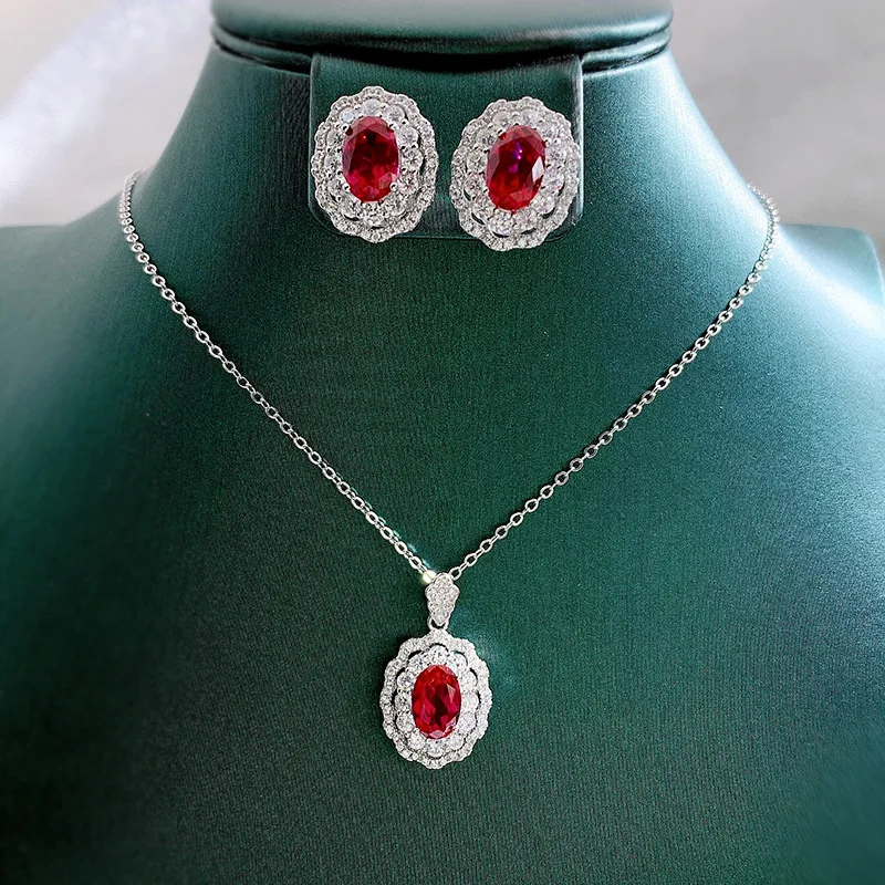 

Комплект из колье и серёг, из серебра 925 пробы, 9 Х9 мм
