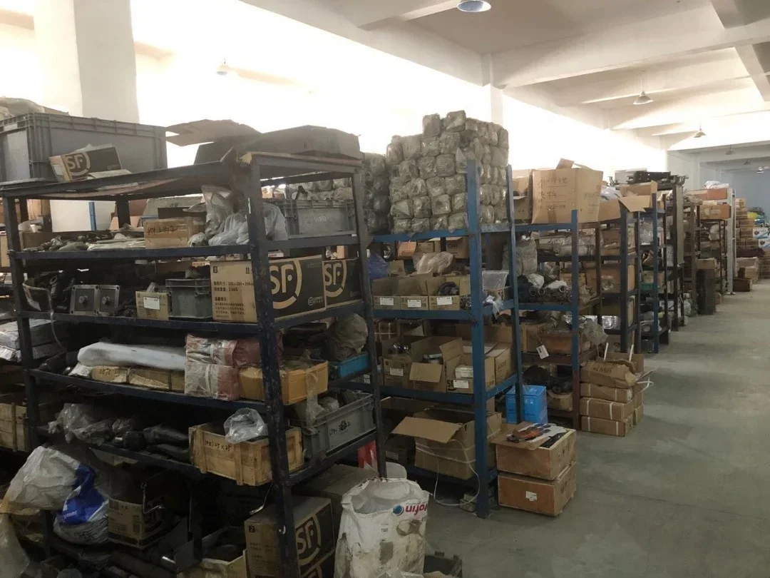 Заводская поставка запасные части для колесных погрузчиков 803072581 GDF32-00D