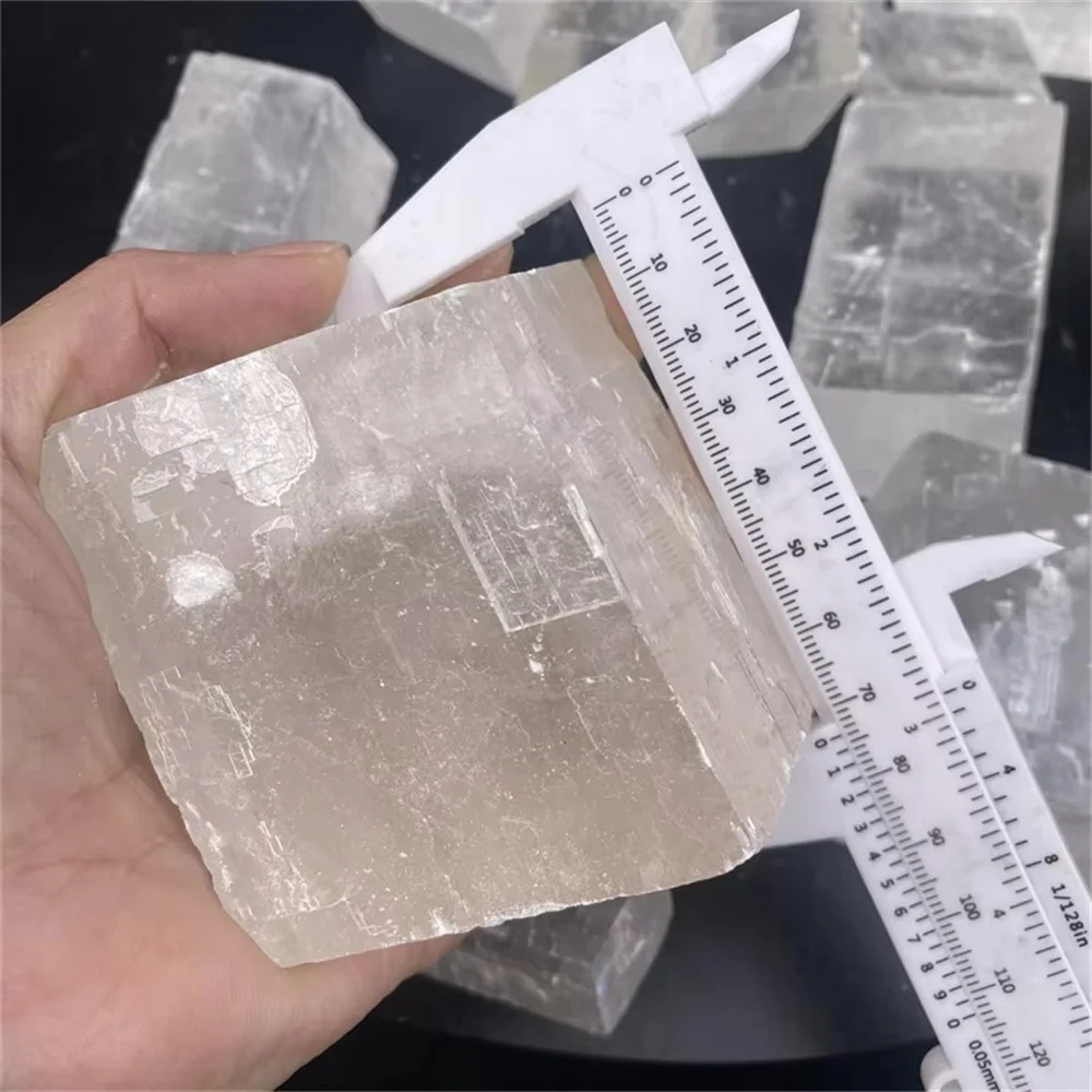 

Прозрачный оптический кальцит, куб, Islandand Spar