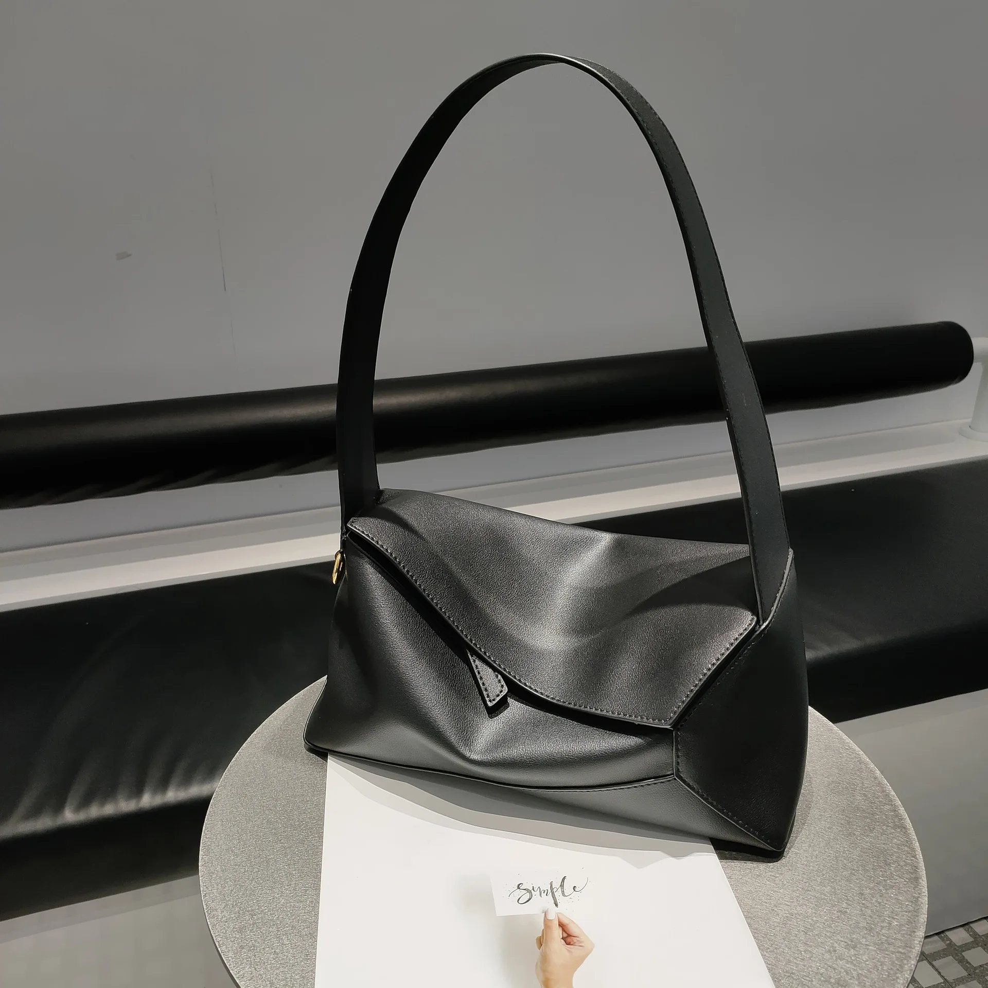 

22ss luxury new solid color leather embossed logo designer hobo underarm bag stitching geometric bag ladies shoulder bag handbag