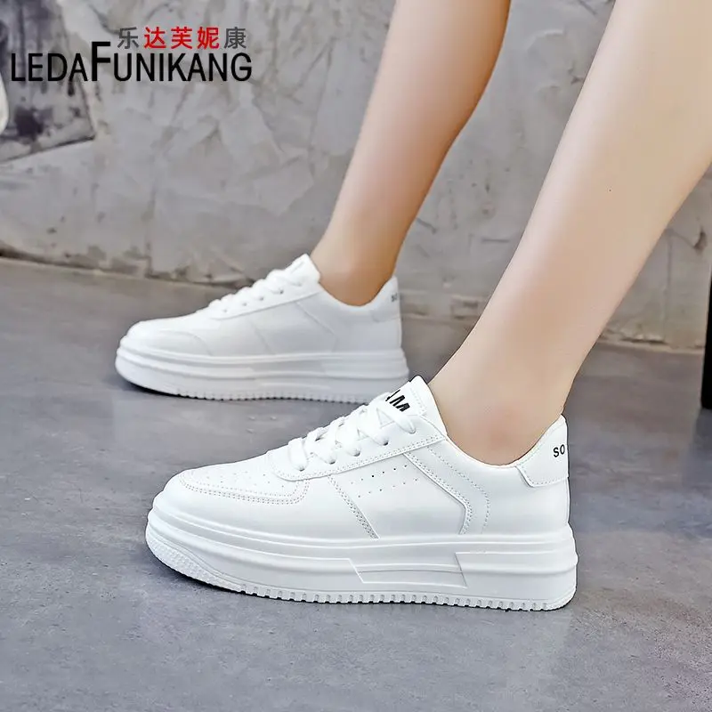 Little white shoes 2023 spring and autumn new trend versatile board shoes student sneakers