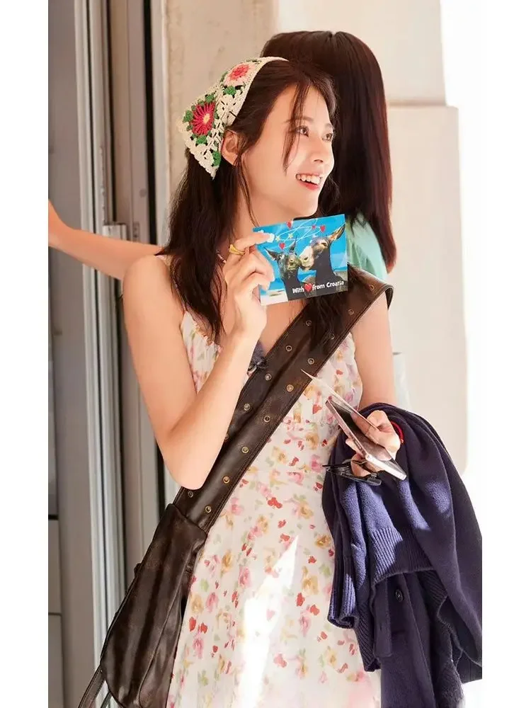 Мини-платье женское с высокой вилкой оборками и цветочным принтом без рукавов