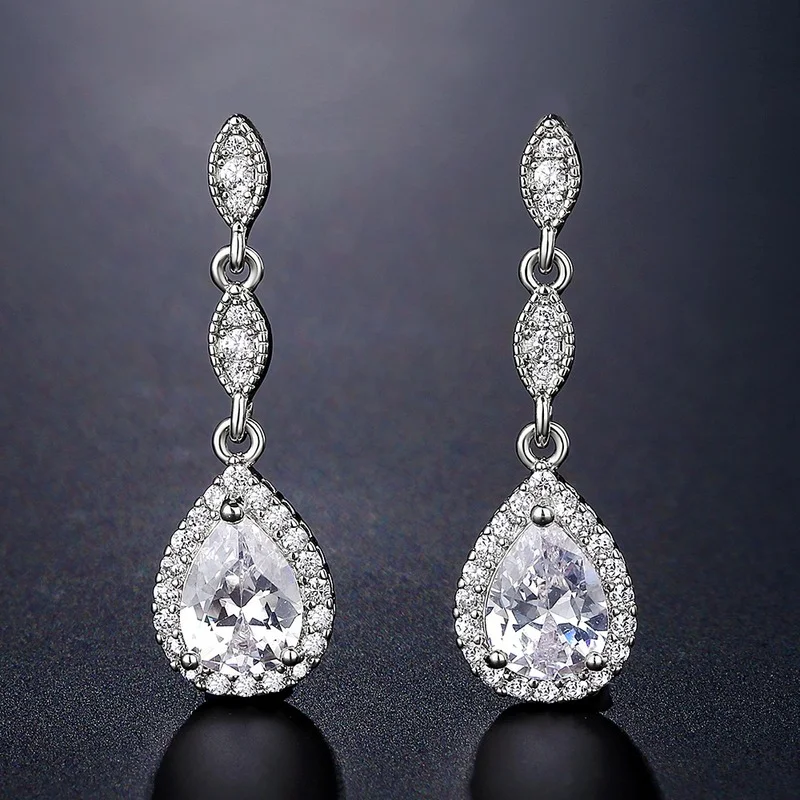 

Spring New Fashion Simple Jewelry White Color Teardrop Zircon Stud Earrings for Womens Wedding Party Accessories Gifts