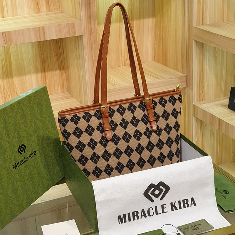 

2023 New Black Plaid Tote Bag Large Capacity Plaid Shoulder Bag Fashion Versatile Brown Commuter Bag