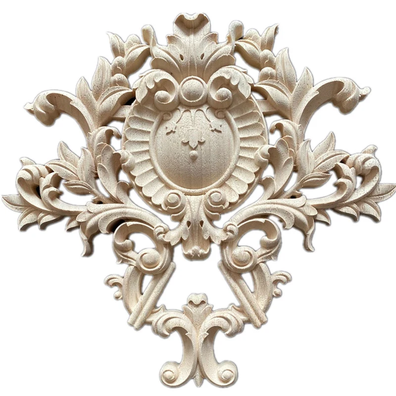 Резная аппликация из резины и дерева