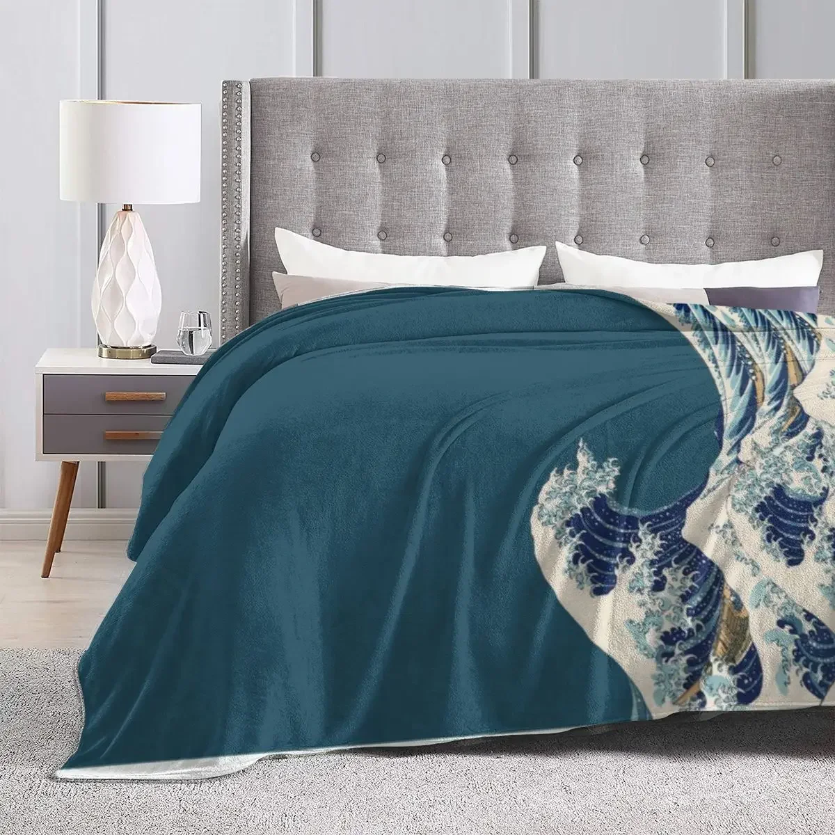 Великая волна: ультрамягкое одеяло из микрофлиса