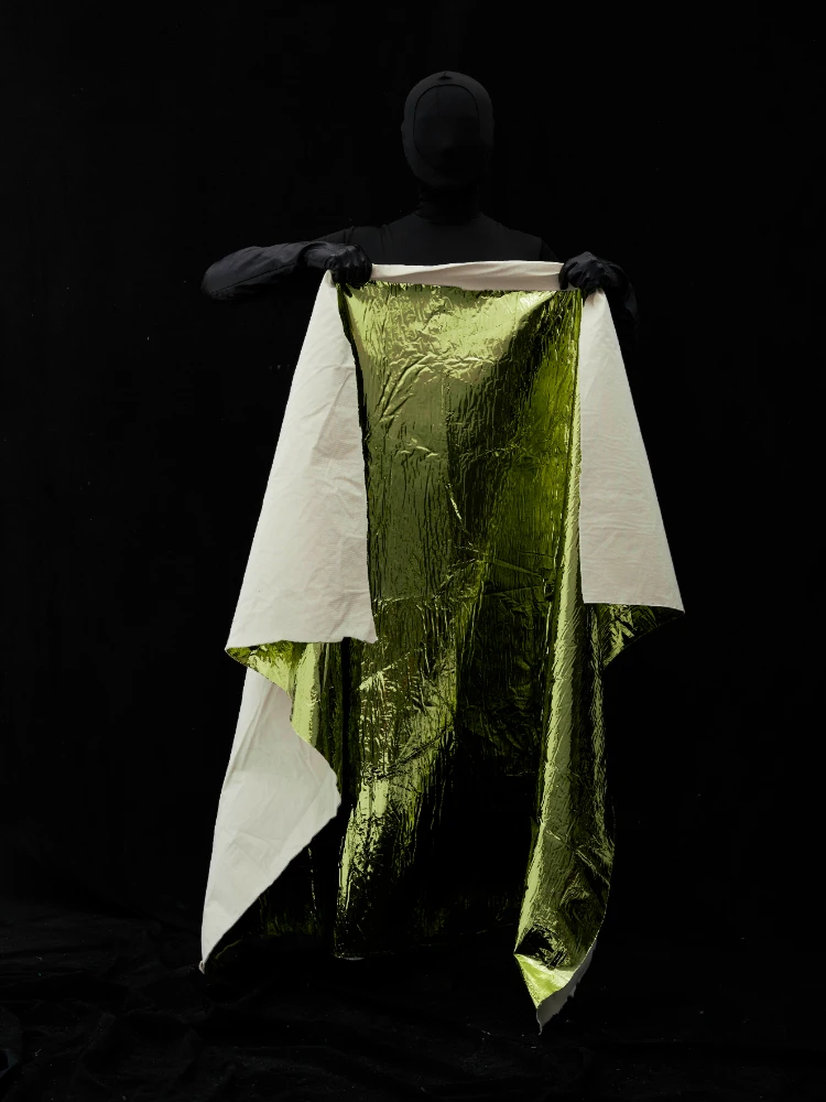 

Green Plain Soft Metal Mirror Composite Fabric Furniture Fashion Apparel Upholstery Creative Design Polyester Cloth for Sewing