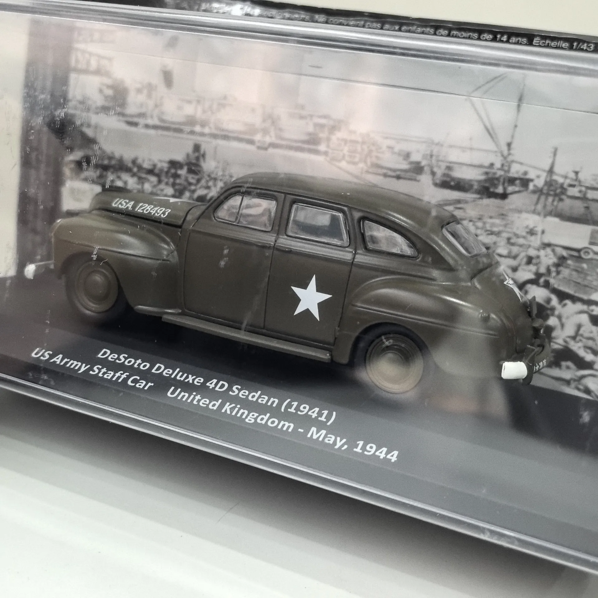 Модель автомобиля IXO 143 масштаба DESOTO DELUXE 4D SEDAN 1941-1944 Q3 из литого сплава. (art.: 3920dd3ec427f) - 3920dd3ec427f