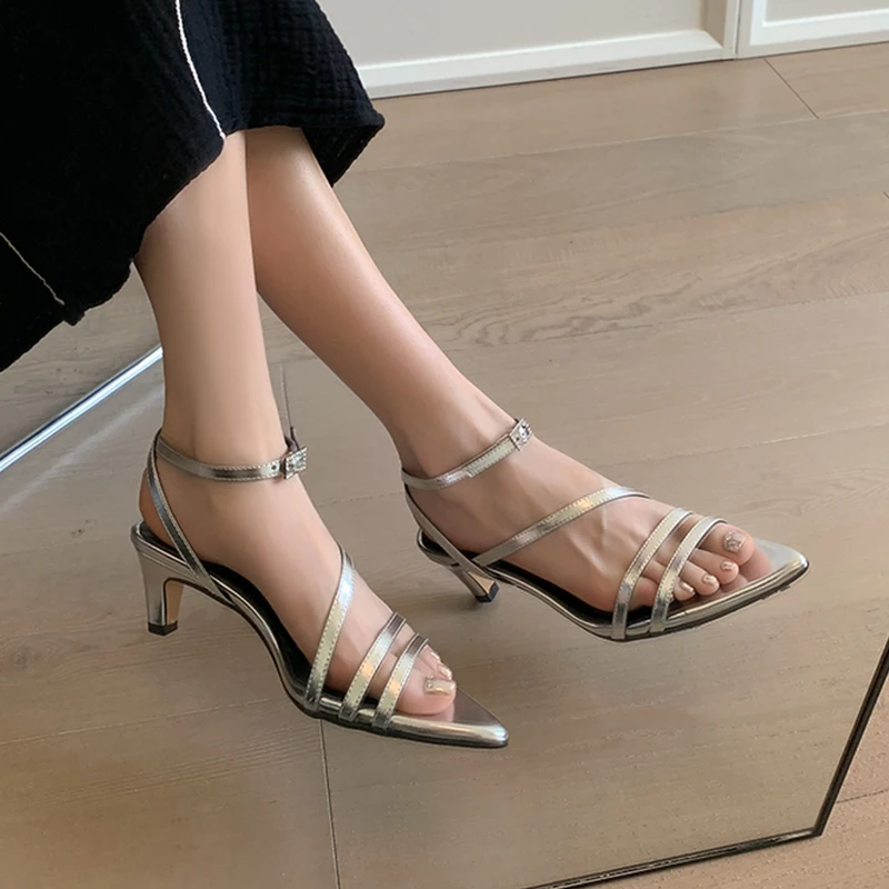 Женские босоножки на высоком каблуке и платформе