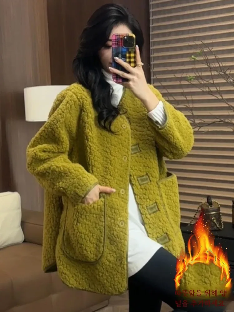 Элегантная высококачественная короткая меховая верхняя одежда из овечьей