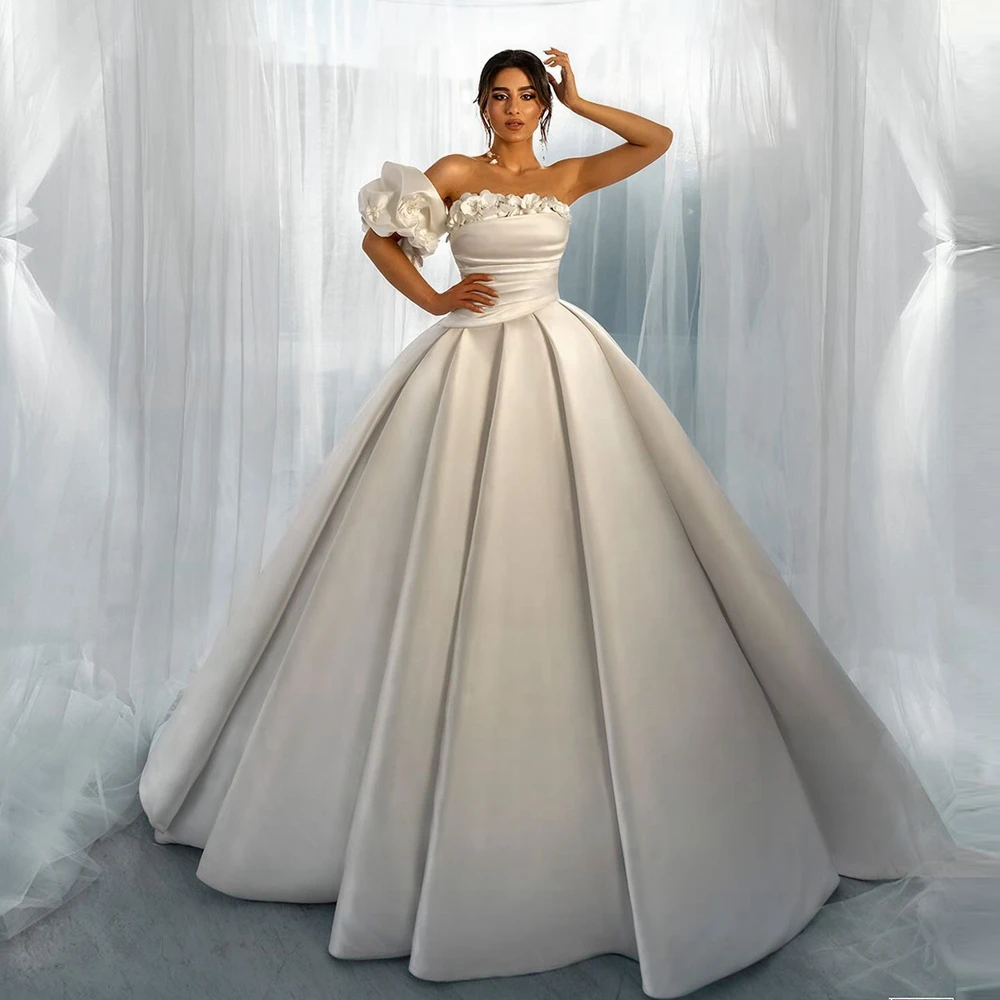 Элегантное белое бальное платье свадебное с открытыми плечами вечерние платья