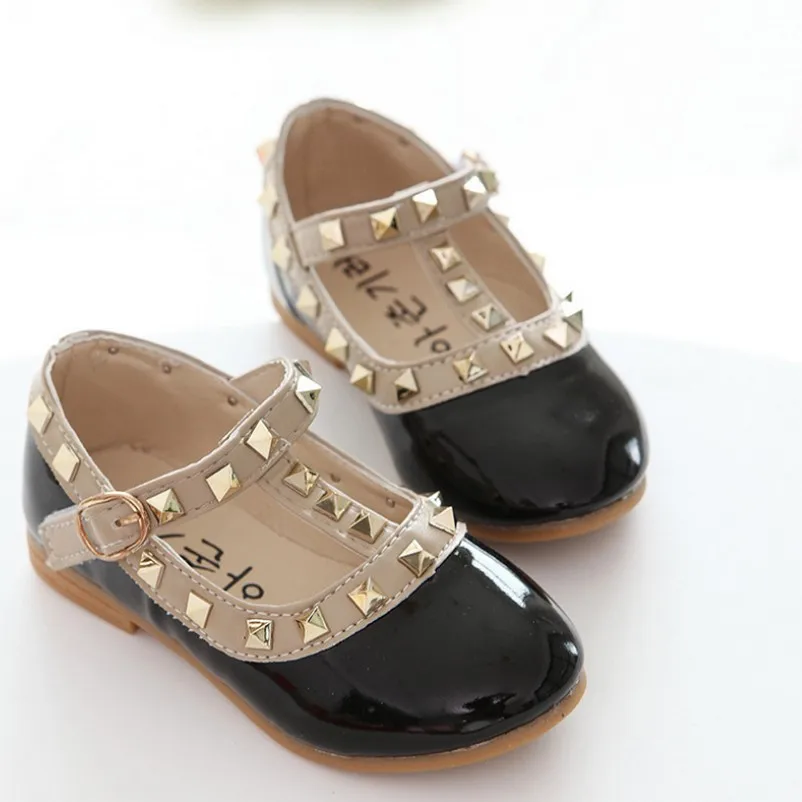 

Autumn Girls Shoes Spring Children Shoes Girl Rivets Princess Toddler Girls Kids Flat Shoes T-Tied Style Girls Summer Sandals