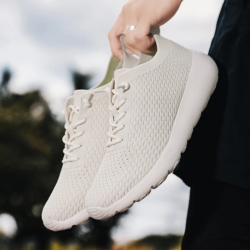 Sneakers Couple Walking Shoes Men's Breathable Sports Socks Shoes Women's Outdoor Lightweight Solid Color Training Shoes