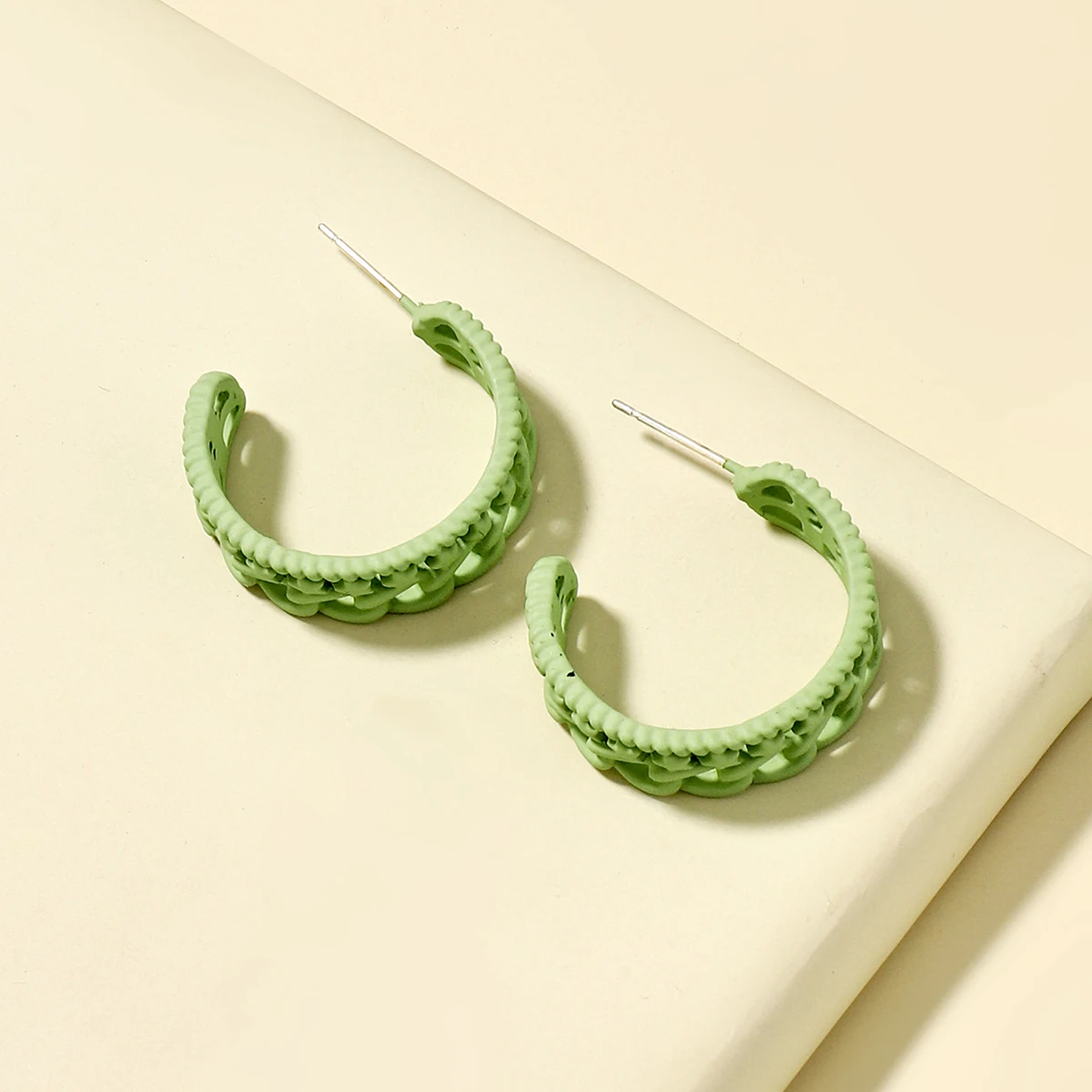 Корейские текстурные зеленые серьги премиум-класса 2022 женские геометрические
