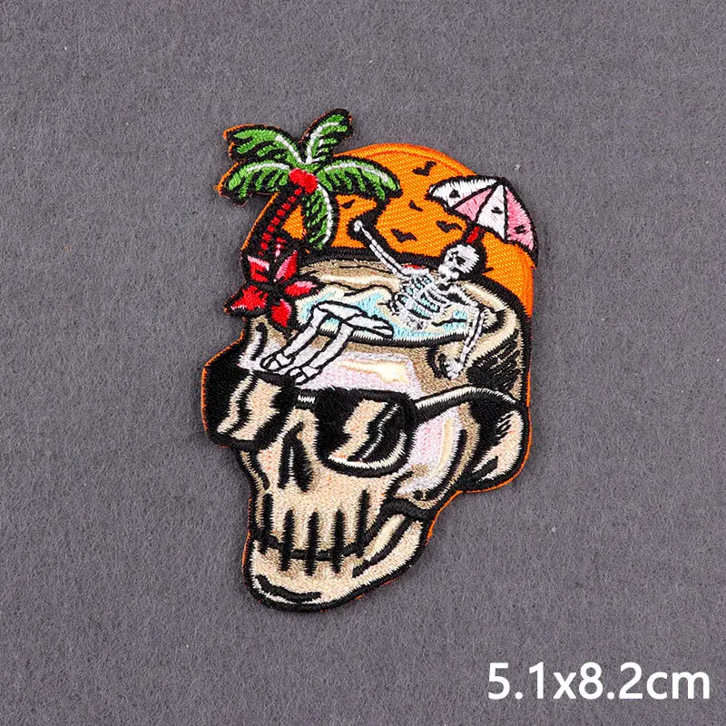 Нашивка с вышивкой Born To Win сделай сам песочные часы и Ужасный Череп термоклейкие