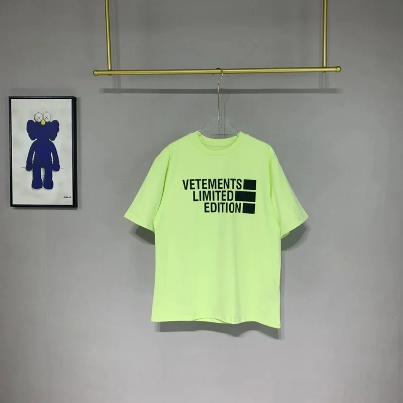 

High Quality Multicolor Tee Back Collar Text Embroidered Logo Women Tees VTM 1:1 Vetements LIMITED EDITION Fashion T-shirt Men
