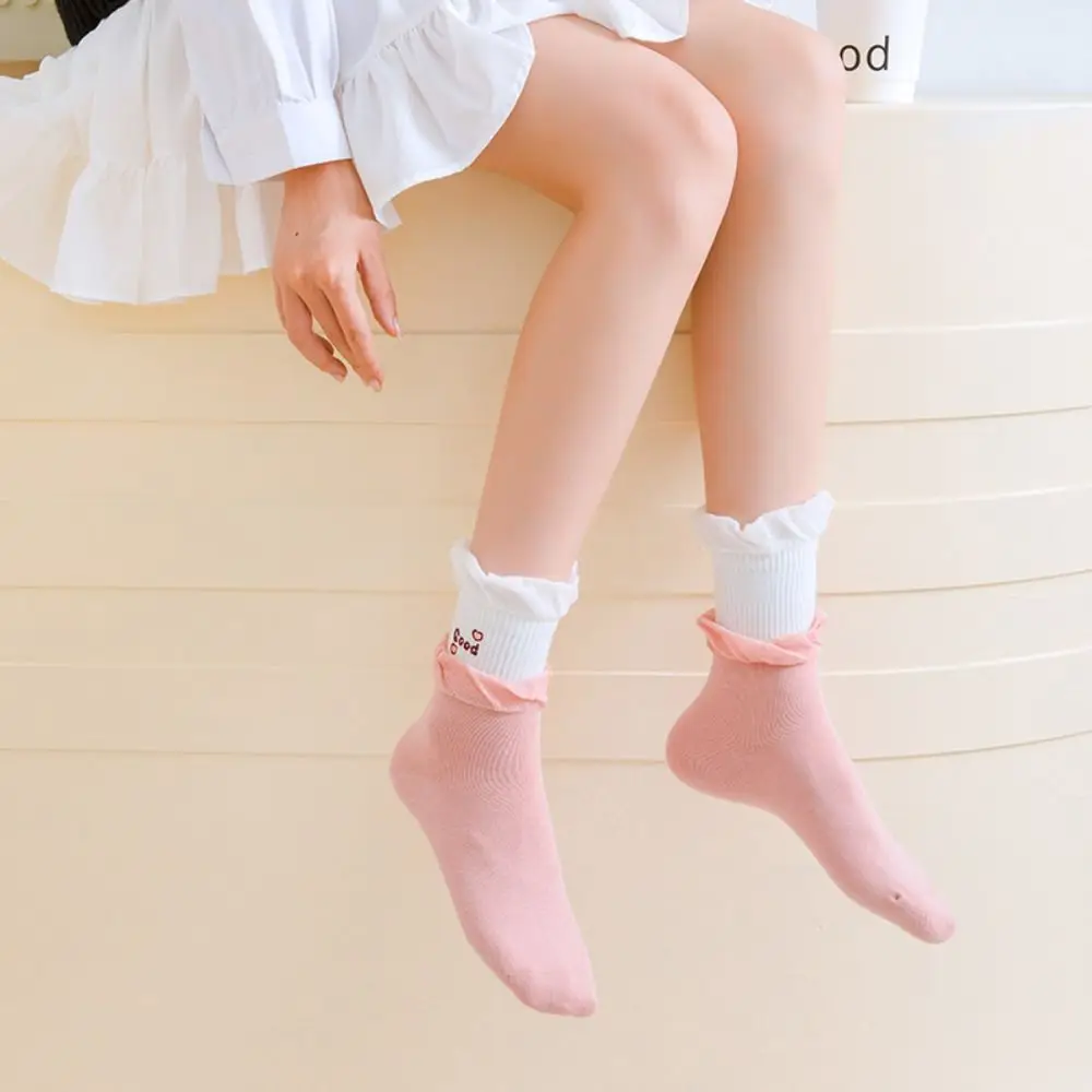 Модные носки до середины икры с рюшами лоскутные чулочно-носочные изделия