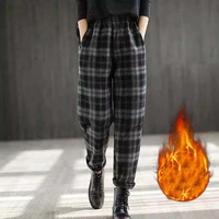 Rimocy Winter Thicken Black White Plaid Pants Women New Warm Velvet Harem Pantalones Woman Casual Loose Straight Trousers Female