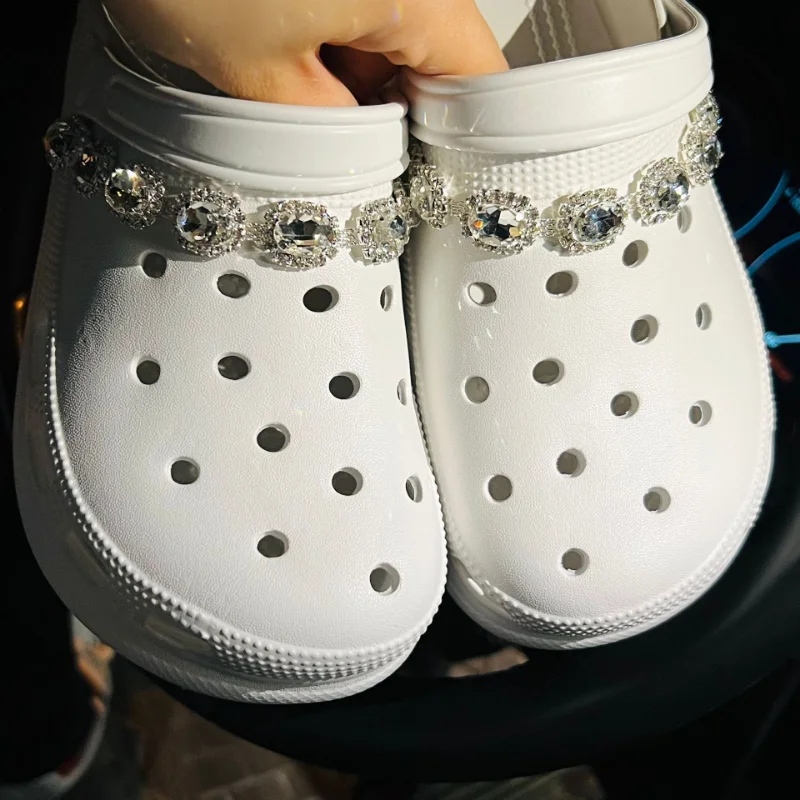 Luxury Vintage Croc Charms Resin Diy Pearl Chain Shoes Charms Gold Diamond-Mounted Shoe Accessories Fashion Elegant Women