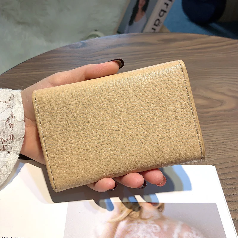 2023 Genuine Leather Women Coin Purses Short Cowhide Wallet Flap Lock Female Purse Original Design Billfold Card Holder Bag
