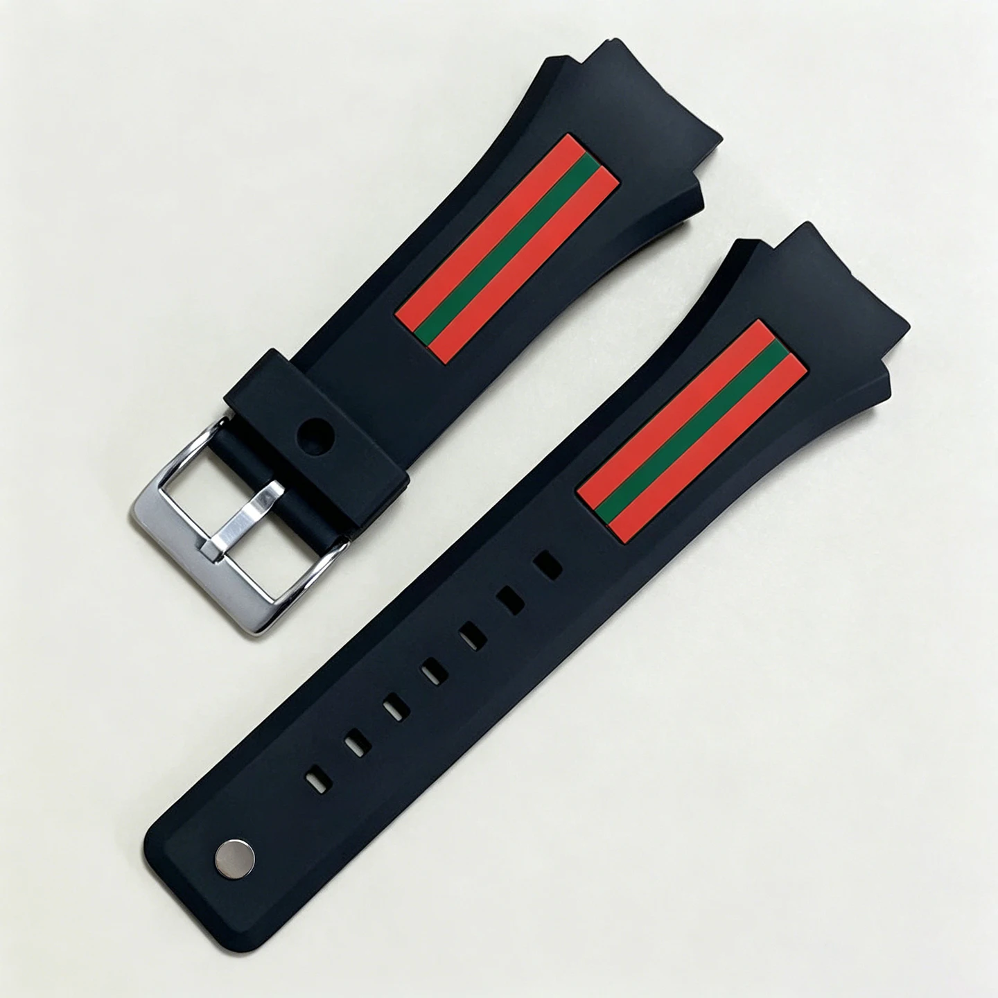 Фото Ремешок для часов Gucci Sync XXL YA137/YA137107A, резиновый, с выступающим портом, водонепроницаемый, мужской, черный, 18 мм, 21 мм, браслет для часов №3