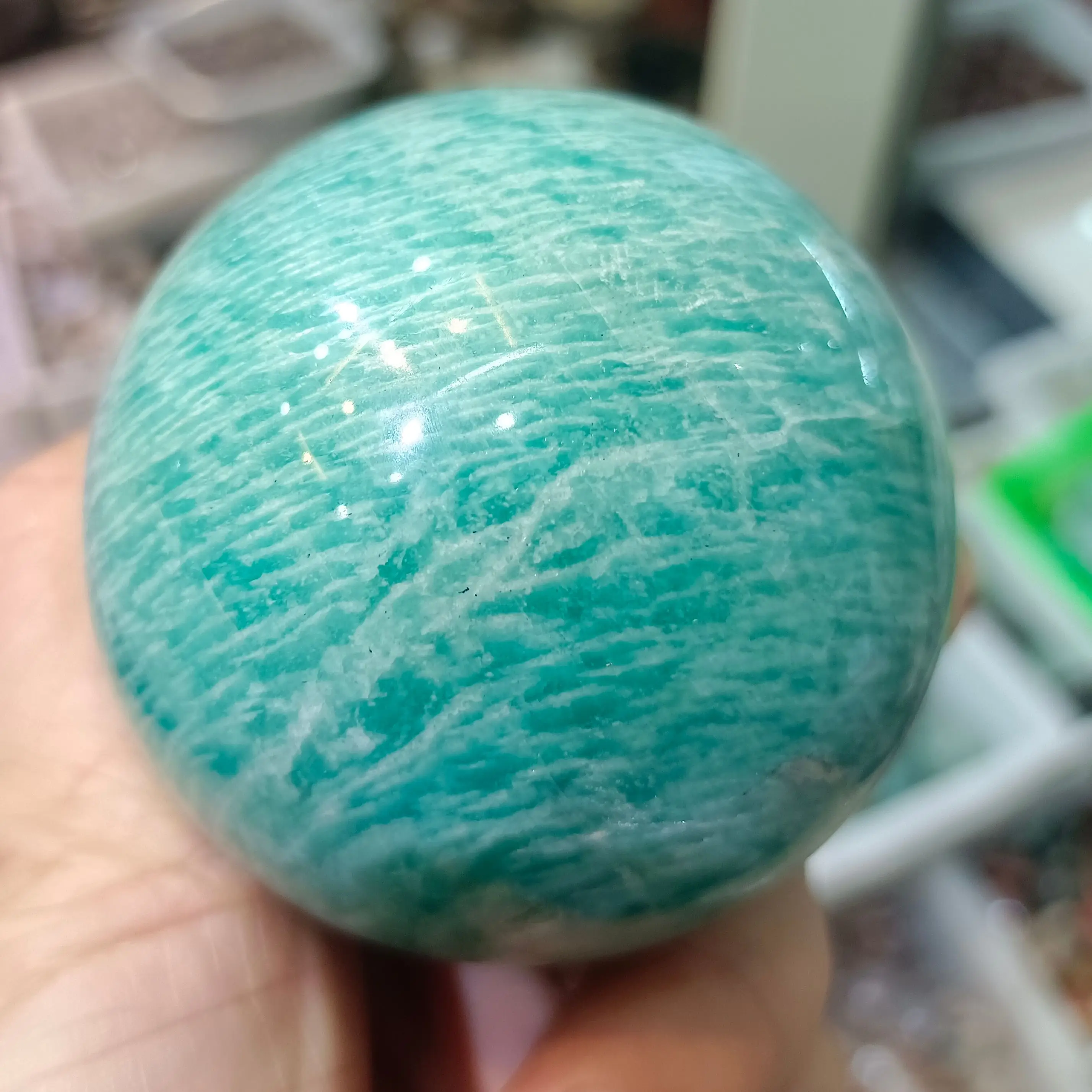 

NATURAL AMAZON STONE BALL CRYSTAL ENERGY GEM HEALING ENERGY DECORATION